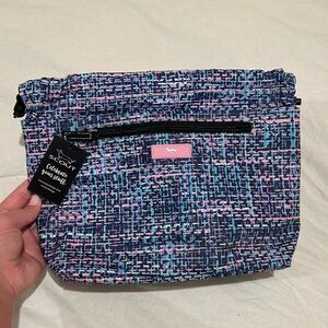 NWT Scout makeup bag